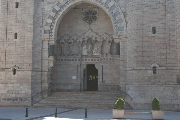  Basilique Saint-Régis- Lalouvesc