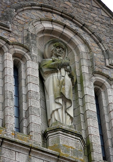 Basilique Saint-Louis-Marie-Grignon-de-Montfort