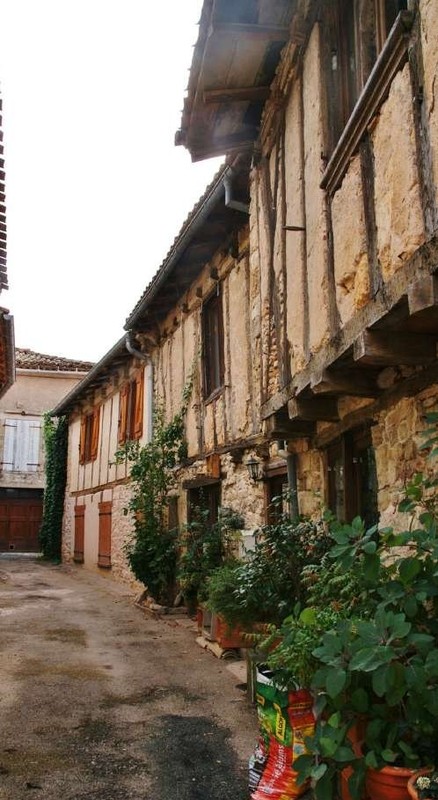 Beau village de Puycelsi