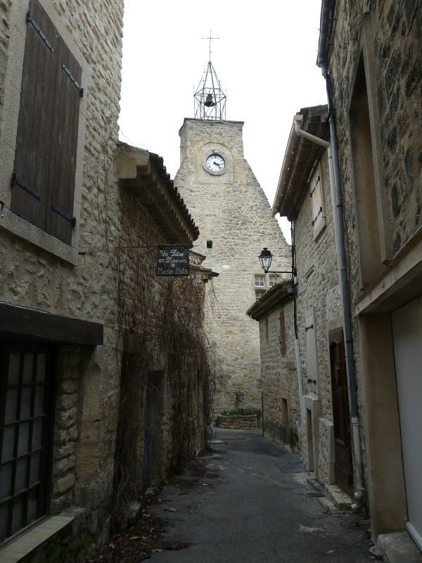 Beau village d' Ansouis