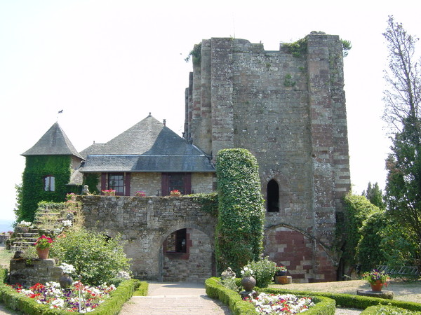 Beau village de Turenne