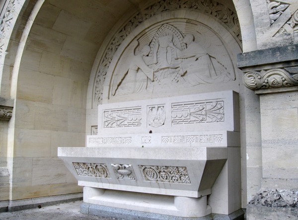 Lisieux-La Basilique Ste Thérèse-Le Chemin de Croix 