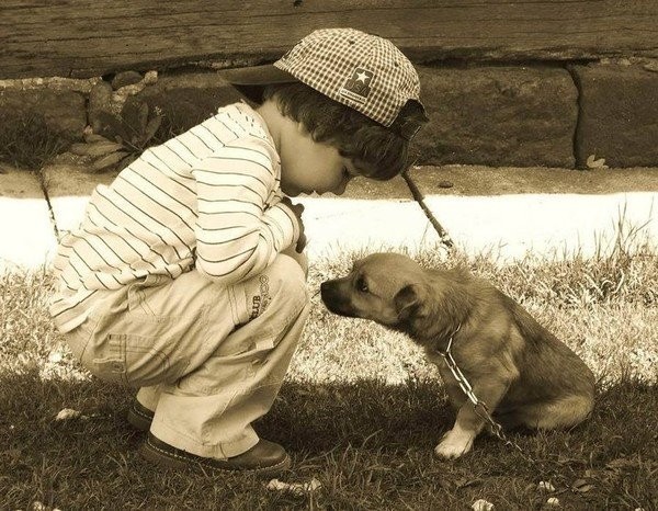 Enfants en noir et blanc