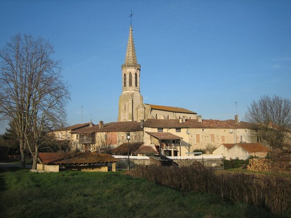 Beau village de Sarrant