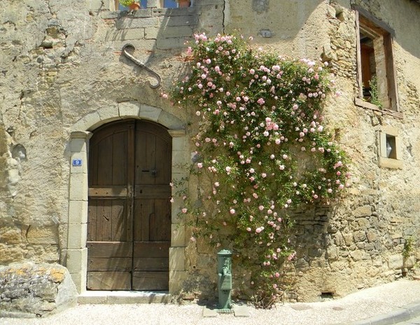 Beau village de Camon