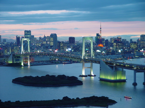 Le Rainbow Bridge -Japon