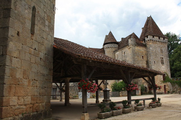 Beau village de Saint-Jean-de-Côle