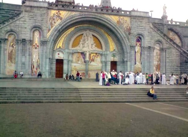 Basilique  Notre-Dame-du-Rosaire -Lourdes