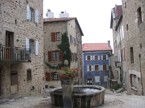 Beau village de Pradelles