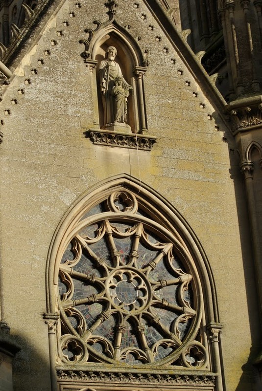 Basilique Notre-Dame de la Délivrande-Douvres la Délivrande