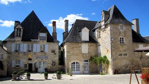 Beau village de Turenne