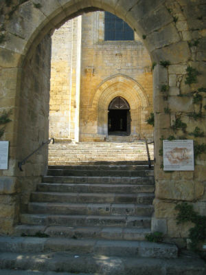 Beau village de Saint-Amand-de-Coly