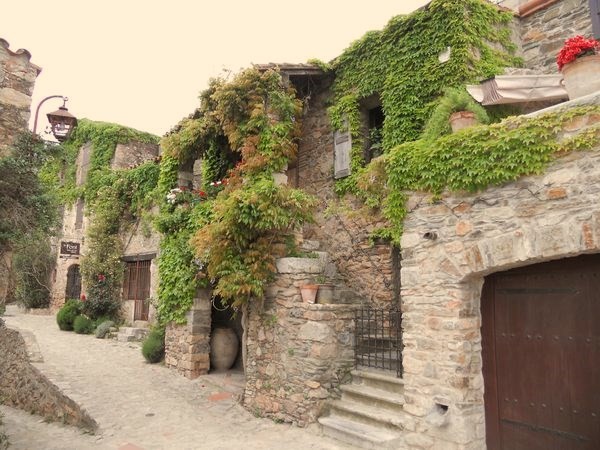 Beau village de Castelnou