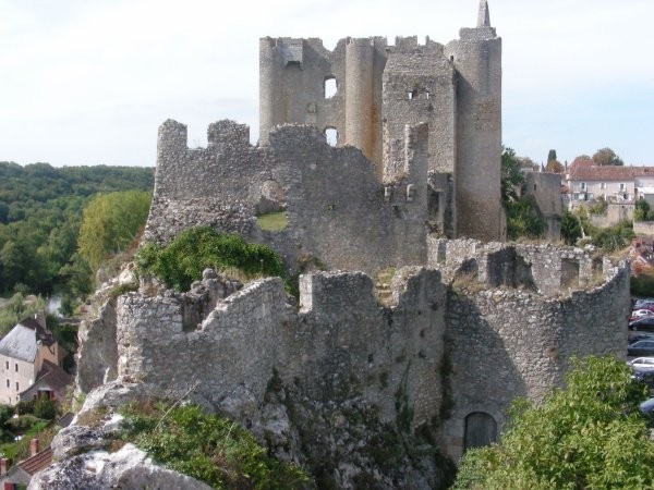 Beau village de Angles-sur-l'Anglin