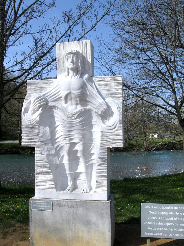 Le Chemin de Croix de Lourdes