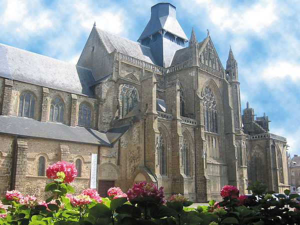 Abbaye Notre-Dame d'Évron