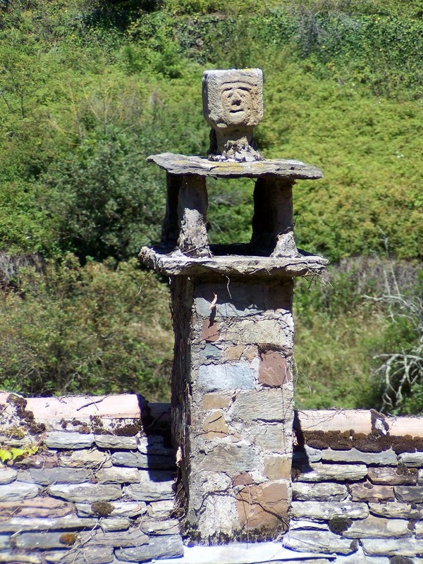 Beau village de Brousse le Château