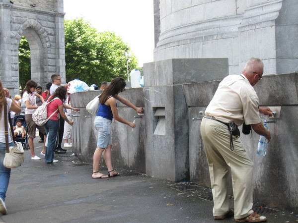 Lourdes-Le sanctuaire