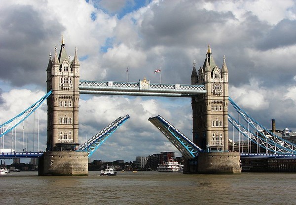 Le Tower Bridge -Angleterre