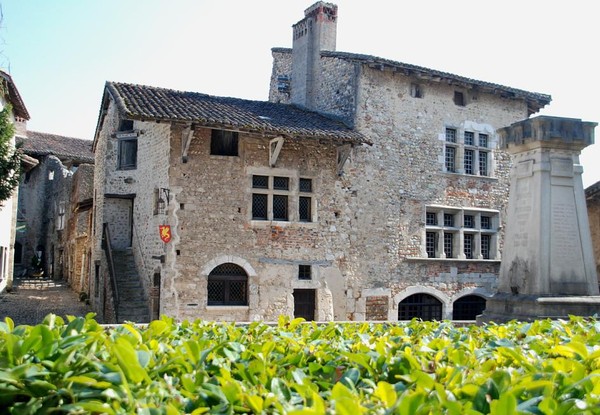 Beau village de Pérouges