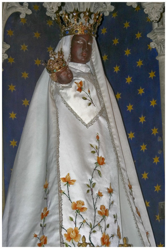  La vierge Marie dans le monde