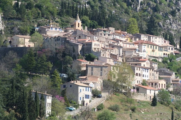 Beau village de Sainte Agnés