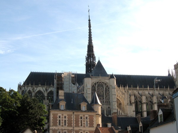 Amiens vu en caléche