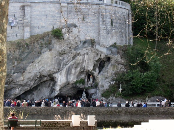 Lourdes - La grotte de Massabielle