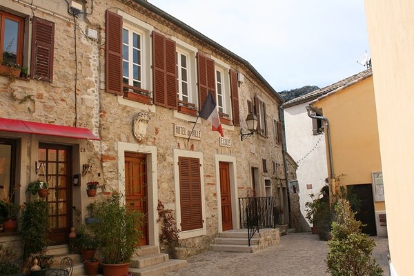 Beau village de Sainte Agnés