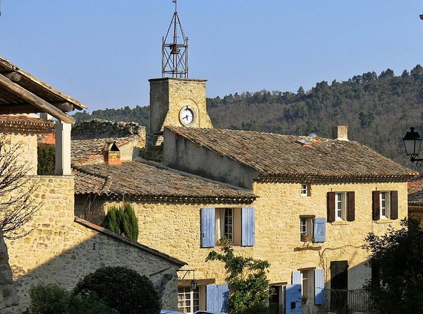 Beau village d' Ansouis