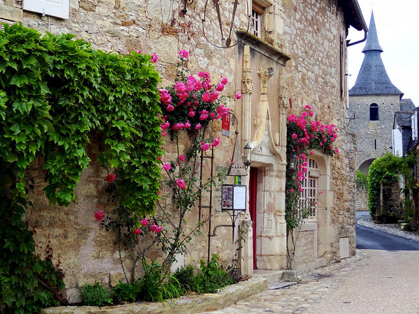 Beau village de Turenne