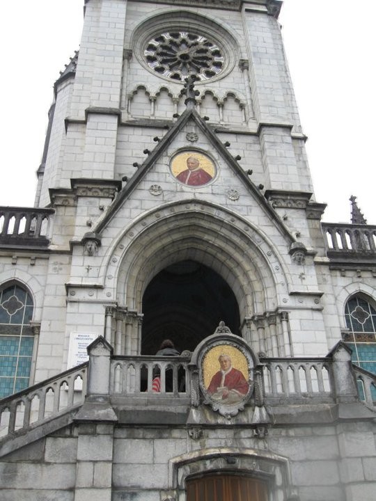 Lourdes-La Basilique de l'Immaculée Conception