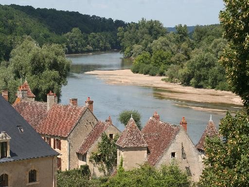 Beau village d'Apremont-sur-Allier