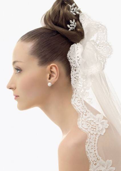 Coiffe et coiffure de mariée