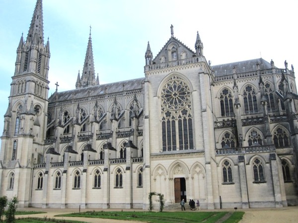 Basilique Notre-Dame de Montligeon - Orne