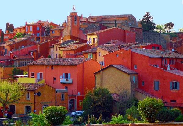 Beau village de Roussillon