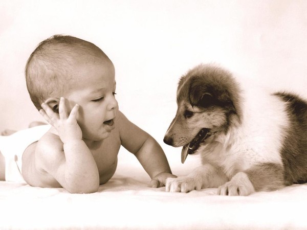 Enfant en noir et blanc