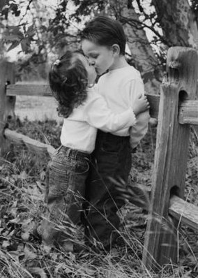 Enfant en noir et blanc