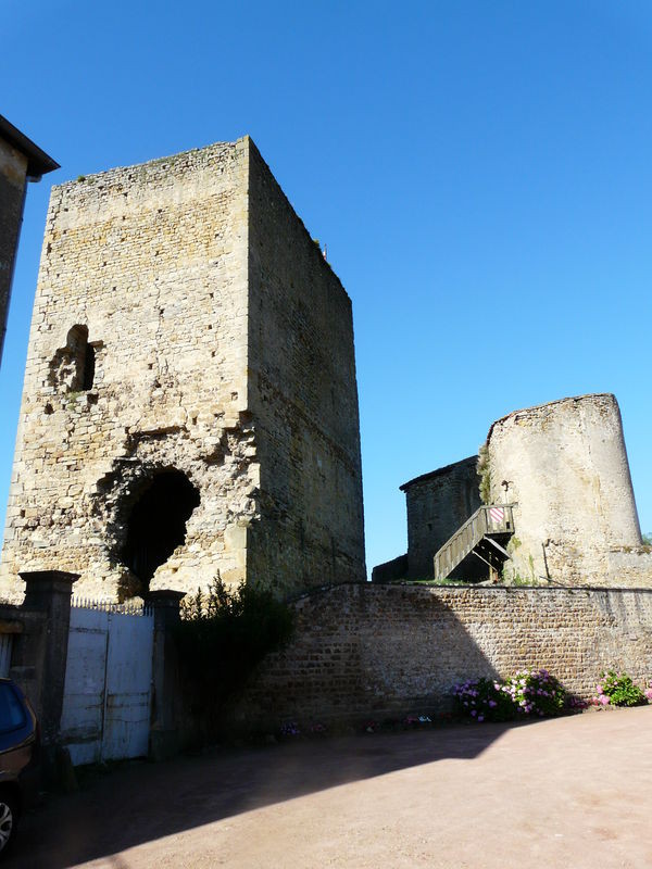 Beau village de Semur-en-Brionnais