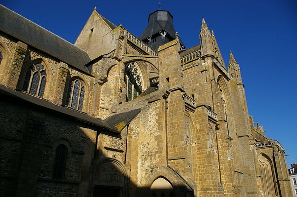 Abbaye Notre-Dame d'Évron