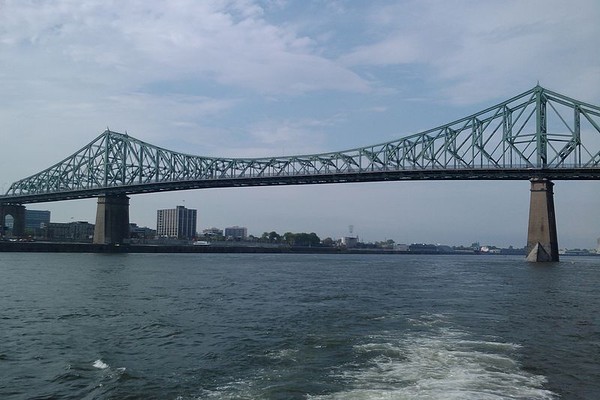 Le Pont Jacques-Cartier- Canada