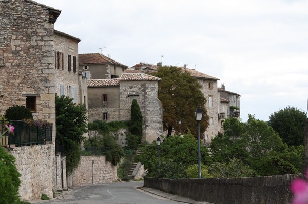 Beau village de Castelnau-de-Montmiral 