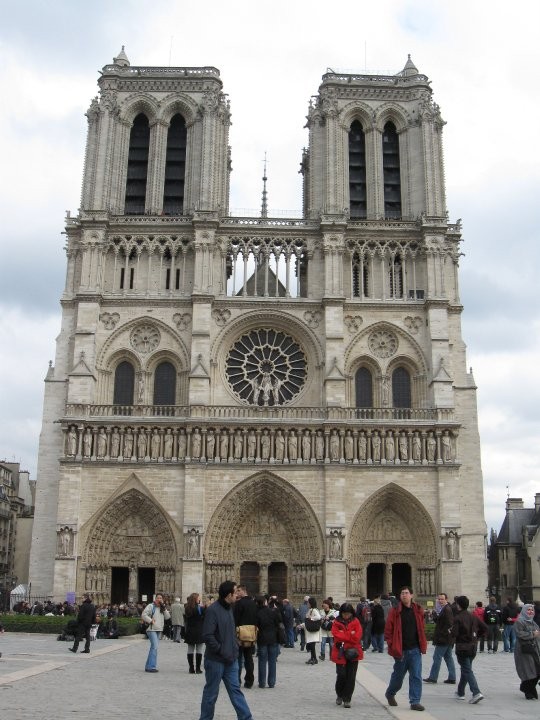  Paris -Cathédrale Notre-Dame de Paris 