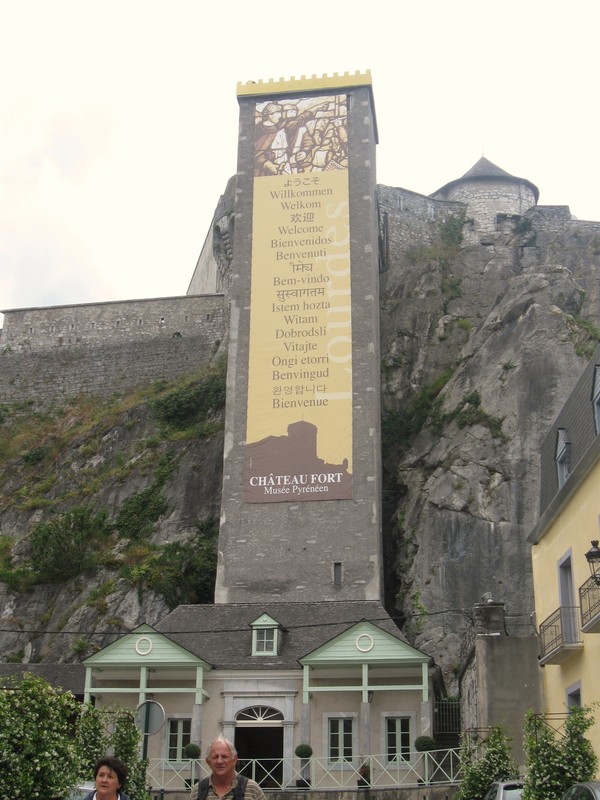 Le Chateau fort et le musée pyrénéen de Lourdes