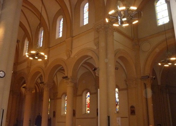 Dardilly - L'église Saint-Jean-Marie-Vianney