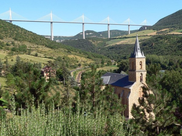 Beau village de Peyre