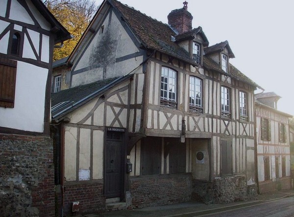 Beau village de Lyons-la-Forêt 