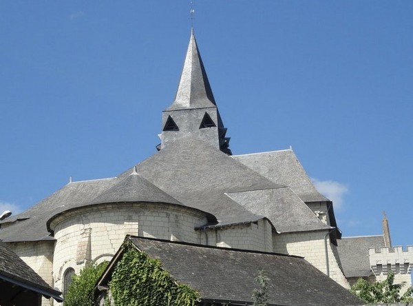 Beau village de Candes-Saint-Martin 