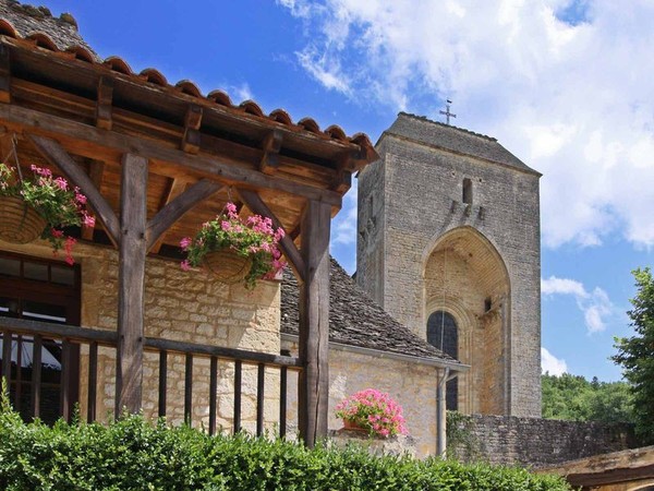 Beau village de Saint-Amand-de-Coly