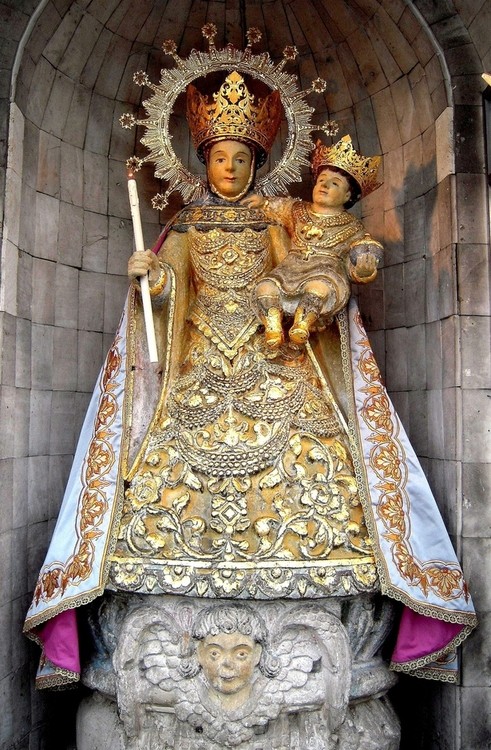 La vierge Marie dans le monde